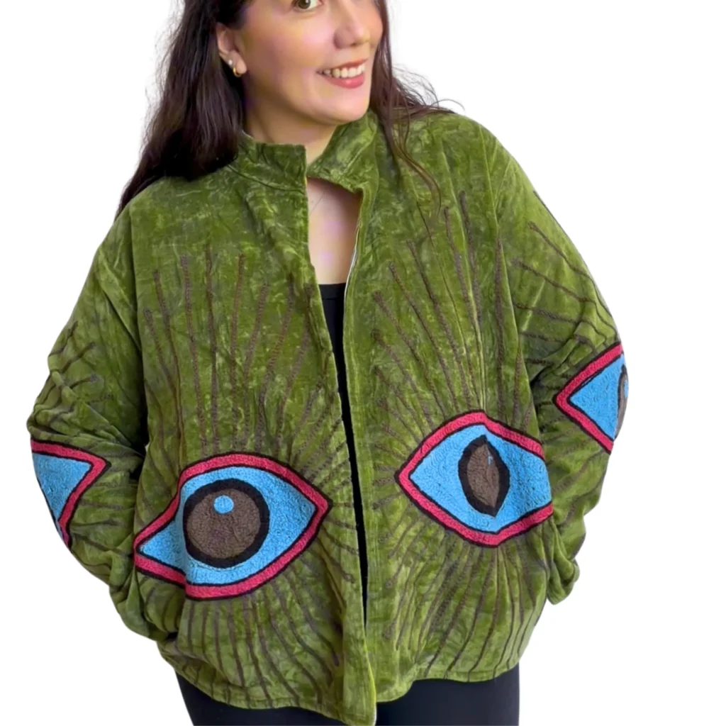 Lakshmi Jacket. Color verde manzana con ojo protector