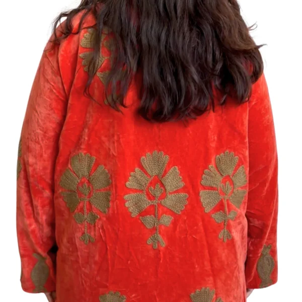 37 Lakshmi Coat. Color ladrillo