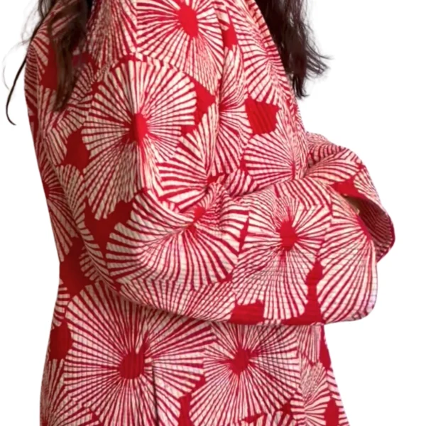 Selene Jacket, Color rojo brillante con flores