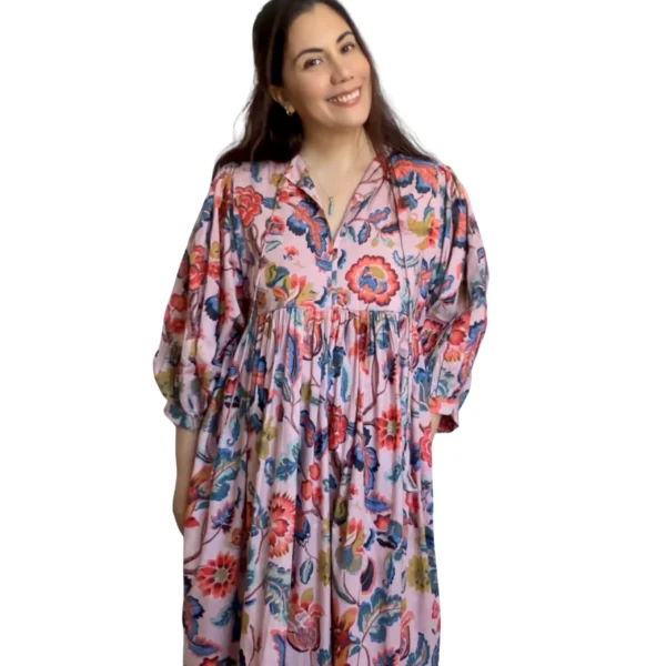 4 Shakti dress, Color palo de rosa con flores
