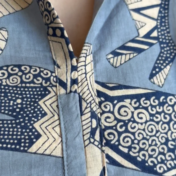 5 Shakti dress, Color azul acero con gatos